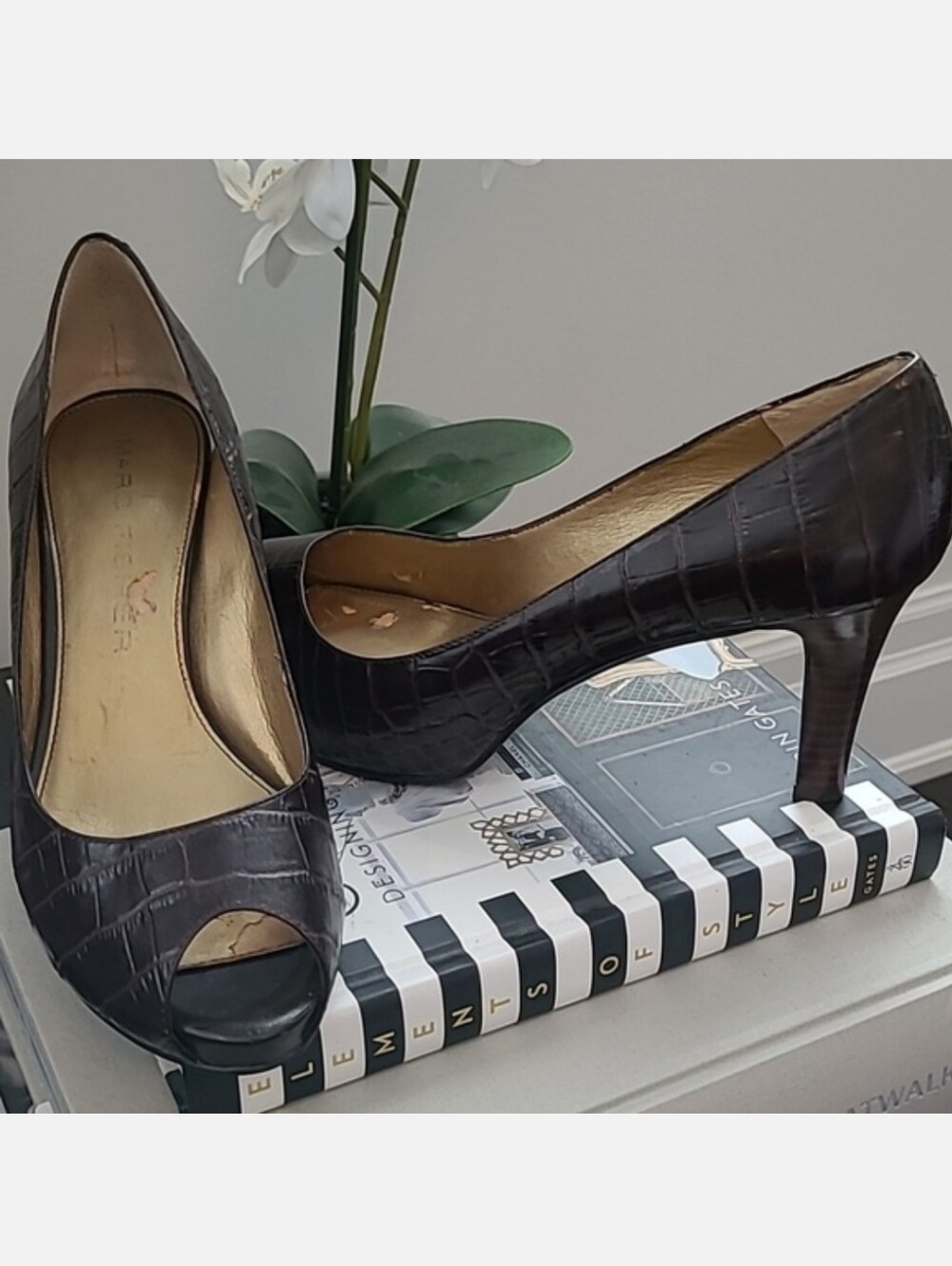New Marc Fisher leather brown croco print peep toe